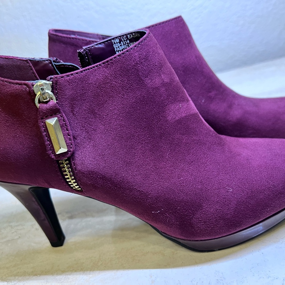 Liz Claiborne Eagan elegant side zip Suede Ankle Booties in burgundy